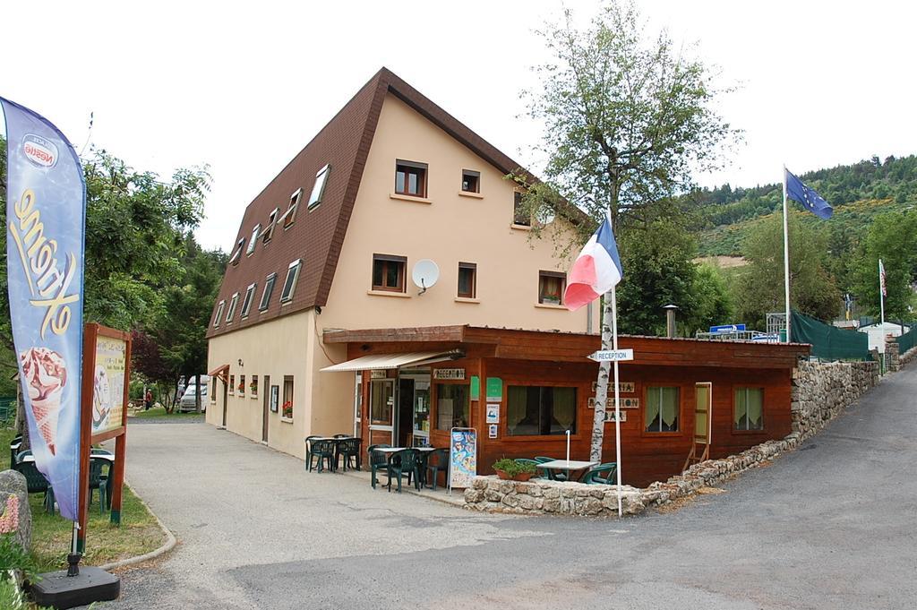 Les Airelles Hotell Saint-Cirgues-en-Montagne Eksteriør bilde