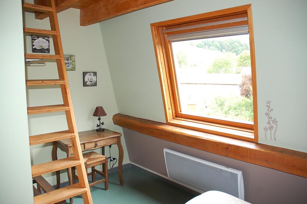 Les Airelles Hotell Saint-Cirgues-en-Montagne Rom bilde