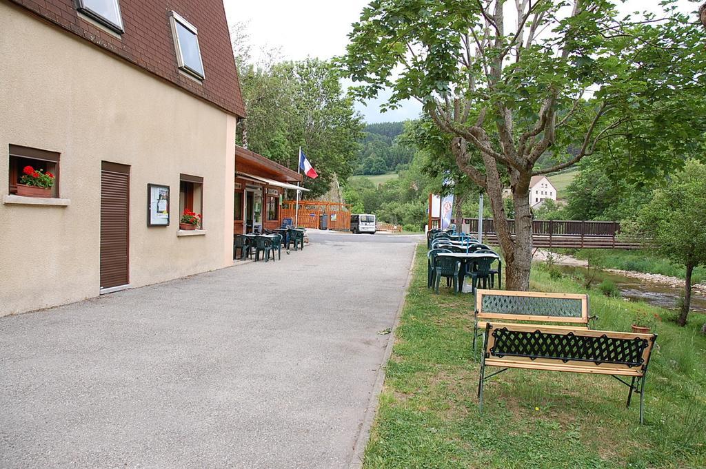 Les Airelles Hotell Saint-Cirgues-en-Montagne Eksteriør bilde